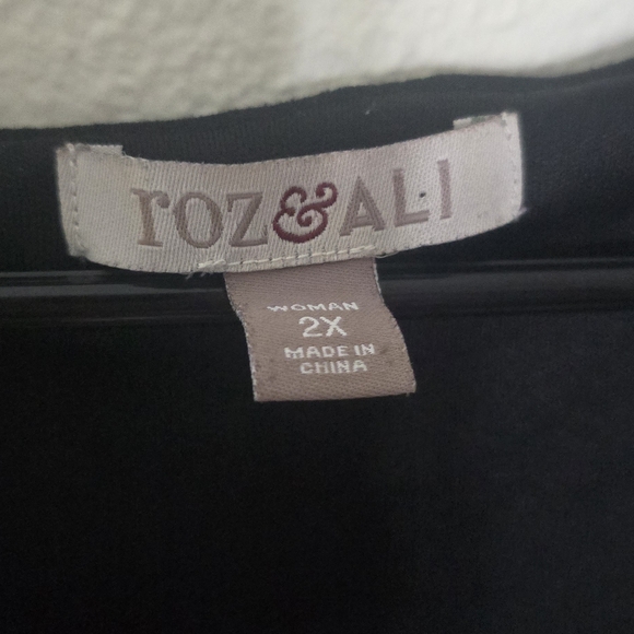 Roz & Ali Black Long Sleeve Tunic Top Stretch Plus Size 2X - Picture 3 of 5